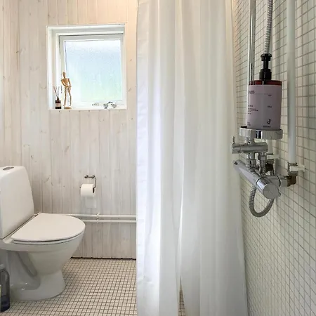 펜션 3 Bedroom Lovely In *